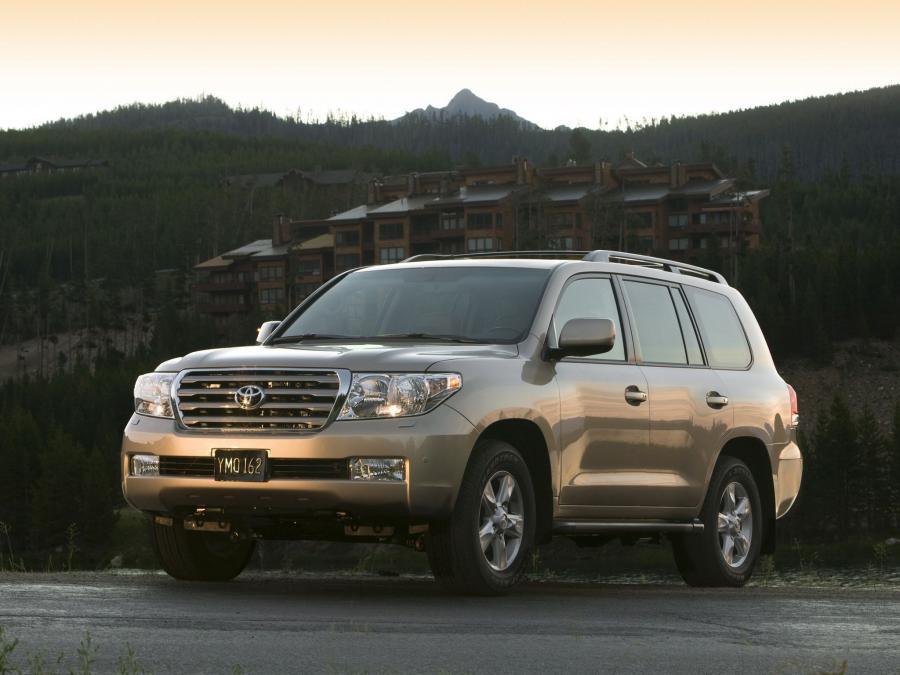  Toyota Land Cruiser 200 2007 года  (US) (фото 14 из 29)